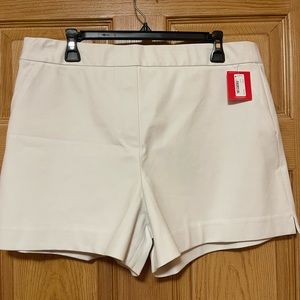 Spanx Polished 4 Inch Short in white Women's Size XL